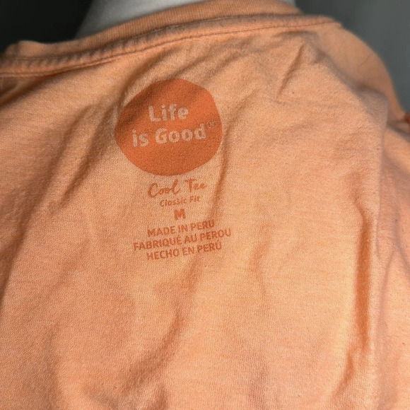 women's light orange Life Is Good classic fit cool T size medium with bears - Picture 3 of 3
